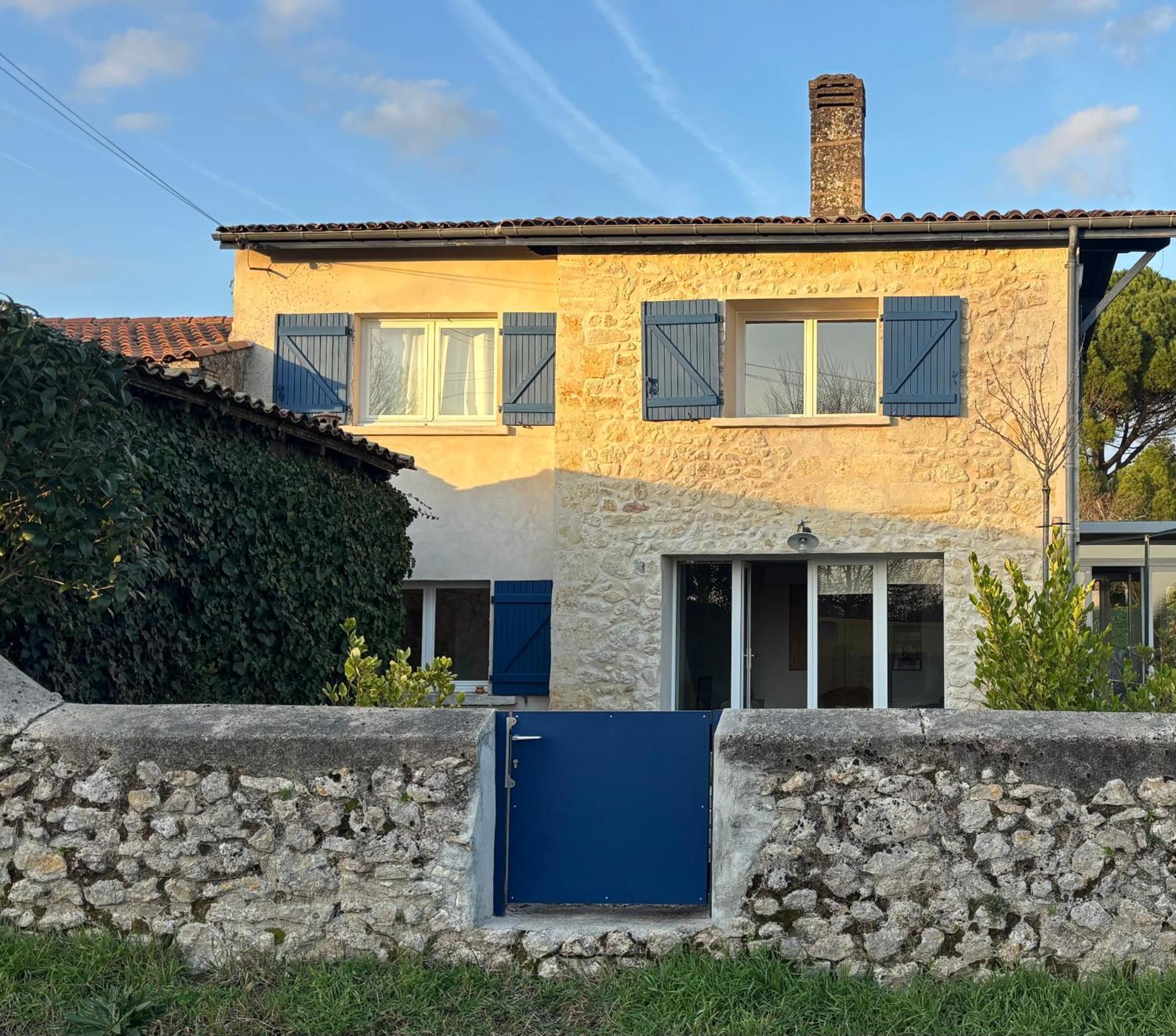 Maison De Charme Avec Jardin Et Terrasse Camblanes-et-Meynac Luaran gambar